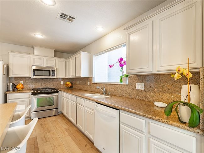 11220 Salentino Ave, House other with 3 bedrooms, 4 bathrooms and null parking in Las Vegas NV | Image 13