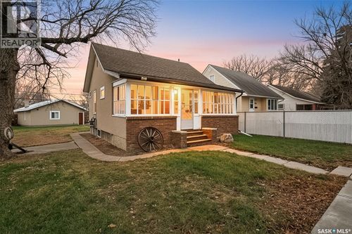 759 Ominica St E, Moose Jaw, SK, S6H0H7 | Card Image