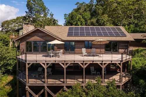 260 Beacon Hl, Blowing Rock, NC, 28605-9068 | Card Image