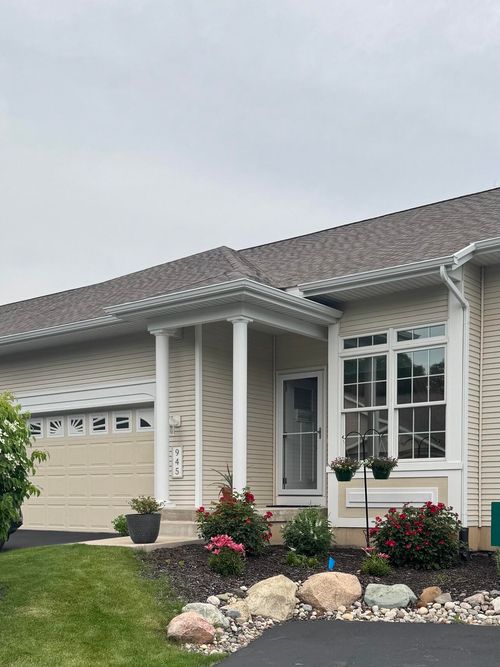 122-945 Kensington St Nw, Grand Rapids, MI, 49534-2184 | Card Image
