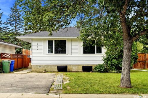 214 Church Dr, Regina, SK, S4X1M1 | Card Image