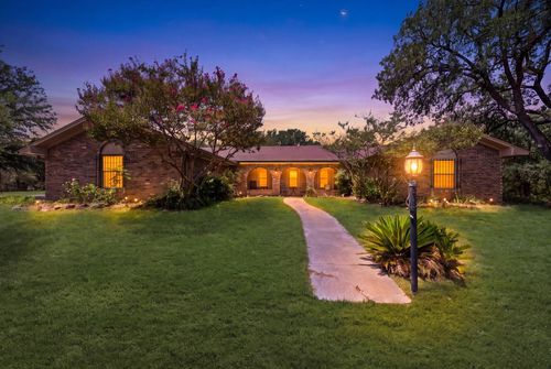 2534 S Robinson Dr, Robinson, TX, 76706-7146 | Card Image