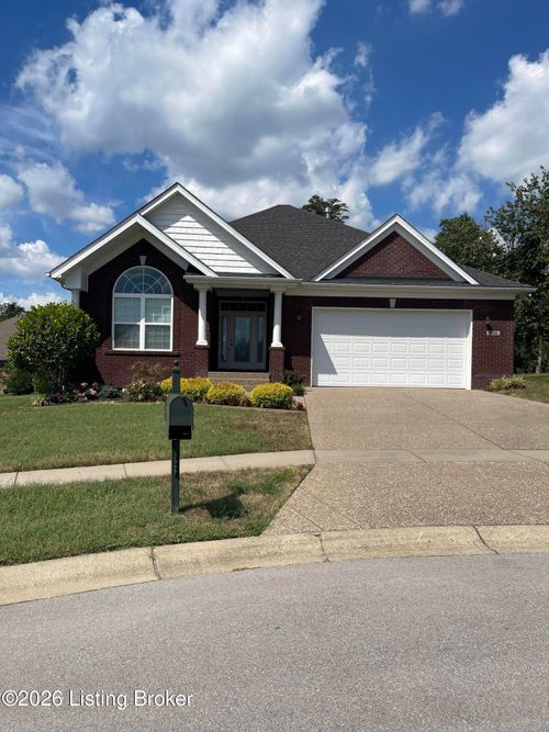 8106 Cedar Garden Cir, Louisville, KY, 40291 | Card Image