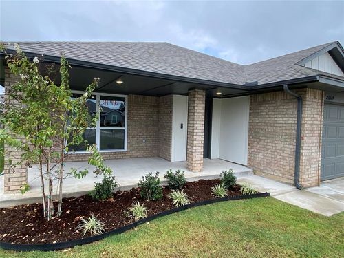 20649 Brush Creek Blvd, Harrah, OK, 73045-9632 | Card Image