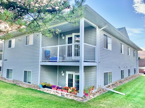 {{alt}} | Card Image