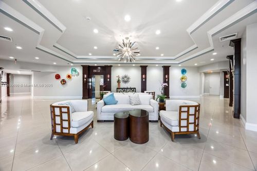 apt-502-6051 N Ocean Dr, Hollywood, FL, 33019-4621 | Card Image