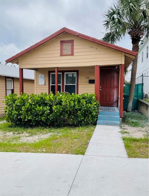 706 7th Street, West Palm Beach, FL, 33401 | Card Image