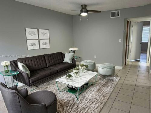 apt-2-335 Sw 20th St, Fort Lauderdale, FL, 33315-2132 | Card Image