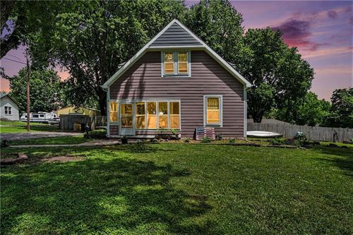 210 N Ingles St, Lawson, MO, 64062-9348 | Card Image
