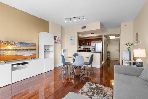 apt-404-7275 Sw 90th Way, Miami, FL, 33156-8331 | Card Image