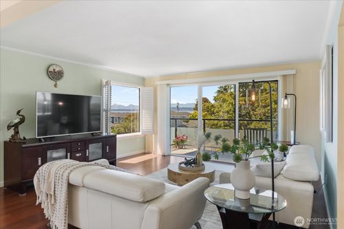 2h-300 2nd Ave N, Edmonds, WA, 98020-3152 | Card Image