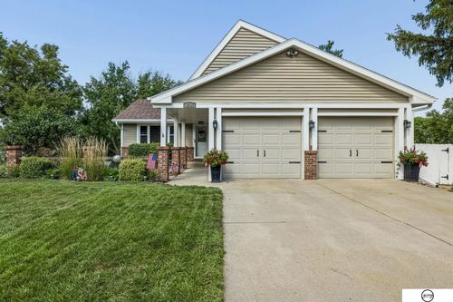 4800 Huddersfield Court, Lincoln, NE, 68516 | Card Image