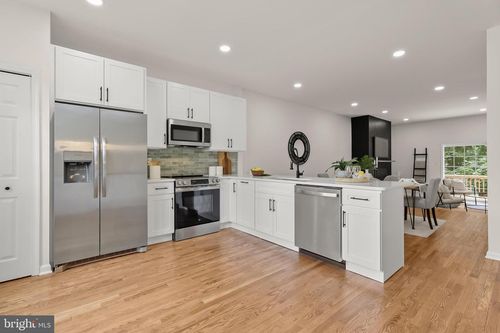 49 Tenby Ct, LUTHERVILLE TIMONIUM, MD, 21093-1873 | Card Image