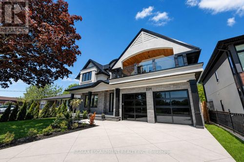 221 Morden Rd, Oakville, ON, L6K2S2 | Card Image