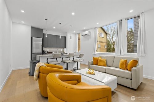 unit-a-2009 S Norman St, Seattle, WA, 98144-3368 | Card Image