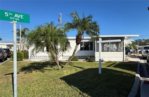 61 5th Ave, VENICE, FL, 34285 | Card Image
