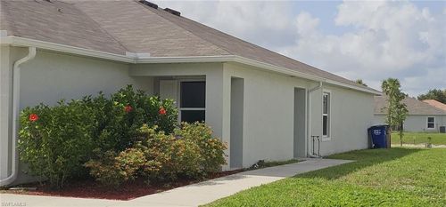 9124 Aegean Cir, LEHIGH ACRES, FL, 33936-6064 | Card Image