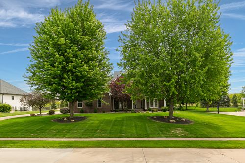 5091 Pigeon Creek Trl, Bettendorf, IA, 52722-6579 | Card Image
