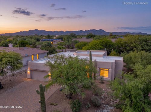 1662 W Silver Berry Pl, Oro Valley, AZ, 85737-7255 | Card Image