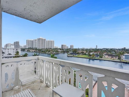 apt-710-3113 S Ocean Dr, Hallandale Beach, FL, 33009-7205 | Card Image