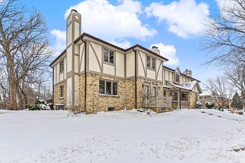 a-1511 Camden Court, Waukesha, WI, 53186 | Card Image