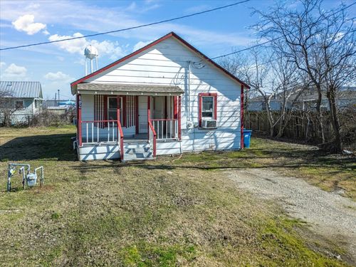 102 S Kerr St, Blooming Grove, TX, 76626-3410 | Card Image