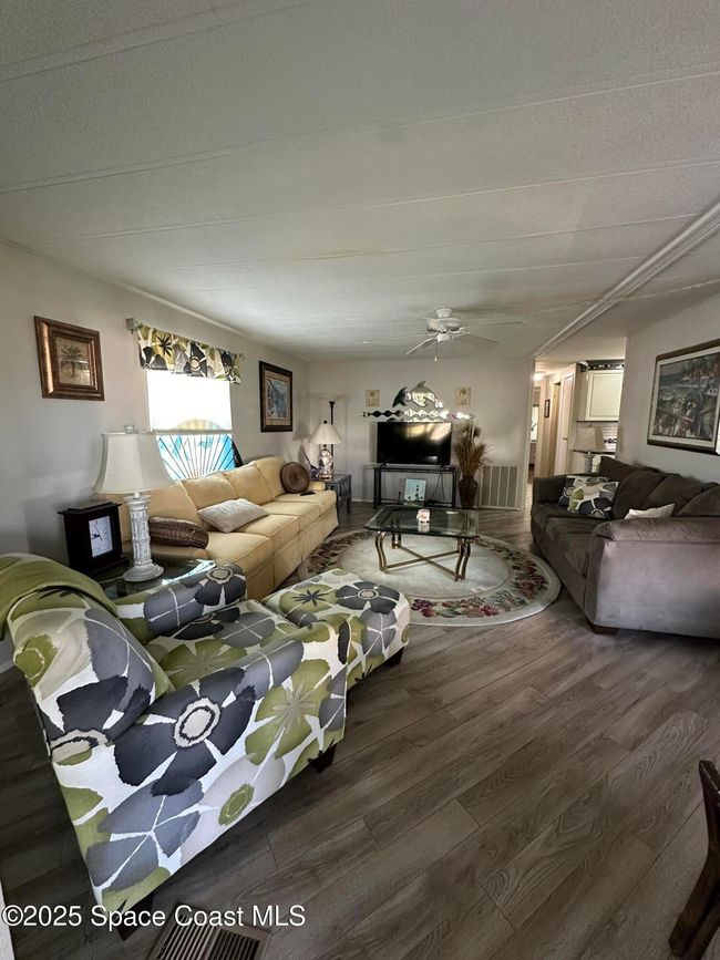 1437 Barefoot Cir, House other with 2 bedrooms, 2 bathrooms and null parking in Barefoot Bay FL | Image 5