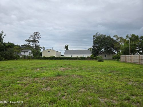 3100 Bridges St, Morehead City, NC, 28557 | Card Image
