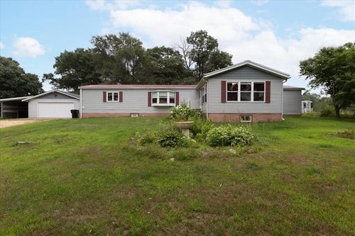 N9912 330th St, Boyceville, WI, 54725-5090 | Card Image