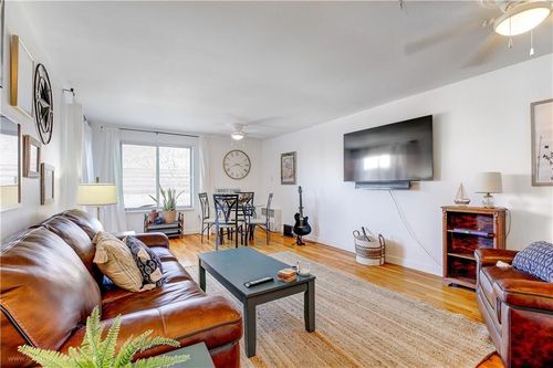 apt-303-401 Bellevue Ave, Newport, RI, 02840-6976 | Card Image