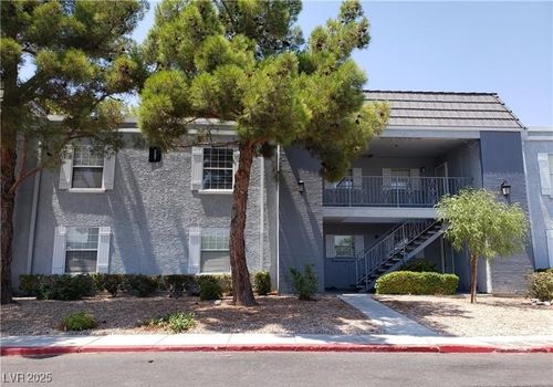d1-3823 S Maryland Pkwy, Las Vegas, NV, 89119-7539 | Card Image