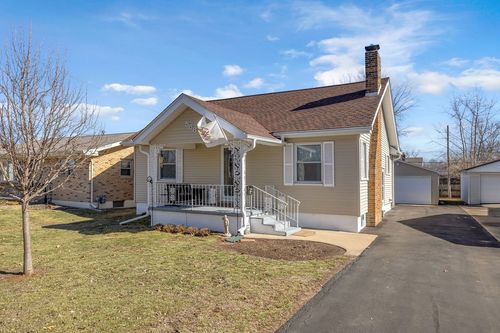 558 N Hillcrest Blvd, Decatur, IL, 62522-1214 | Card Image