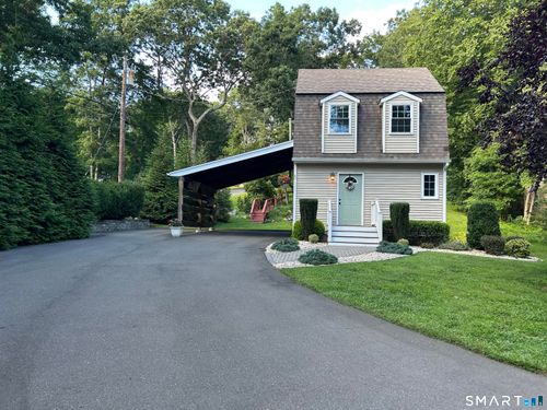 80 River Rd, Clinton, CT, 06413-1047 | Card Image