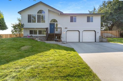 4410 Sahara Dr, Pasco, WA, 99301-8103 | Card Image