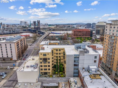 805-411 Nw Flanders St, Portland, OR, 97209-3858 | Card Image