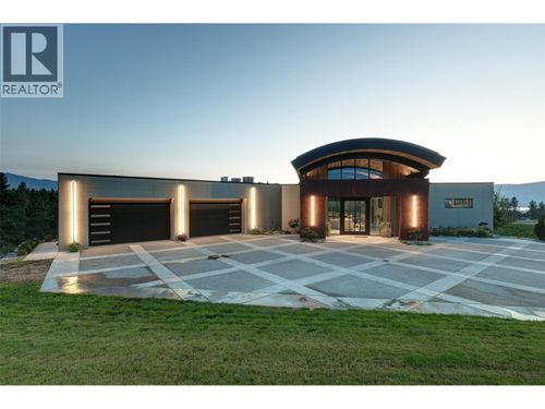 4275 Todd Rd, Kelowna, BC, V1W4B8 | Card Image