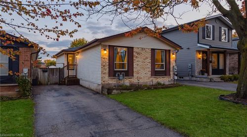 160 Carter Cres, Cambridge, ON, N1R6A9 | Card Image