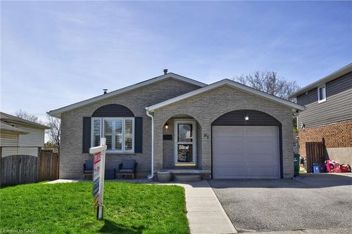 95 Barnicke Drive, Cambridge, ON, N3C3M2 | Card Image