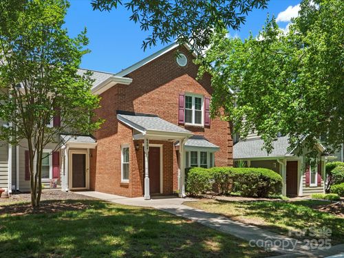 9404 S Vicksburg Park Ct, Charlotte, NC, 28210-7754 | Card Image