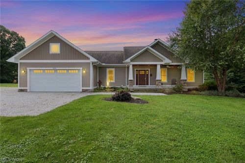 2976 Greenleaf Rd, Akron, OH, 44312-5026 | Card Image