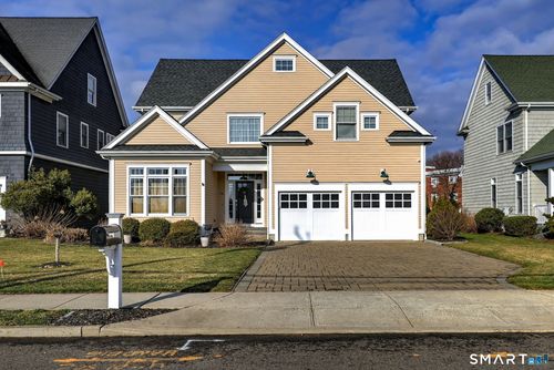 74 Platt St, Milford, CT, 06460-7639 | Card Image