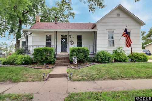 435 S H St, Fremont, NE, 68025-5507 | Card Image