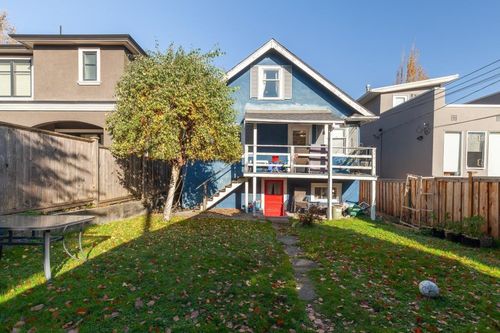 3750 W 11th Ave, Vancouver, BC, V6R2K6 | Card Image