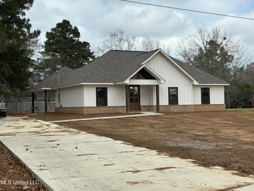 529 Fairlawn Trl Ne, Brookhaven, MS, 39601-8644 | Card Image