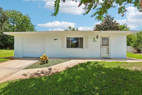 4411 55th Way N, Kenneth City, FL, 33709-5321 | Card Image