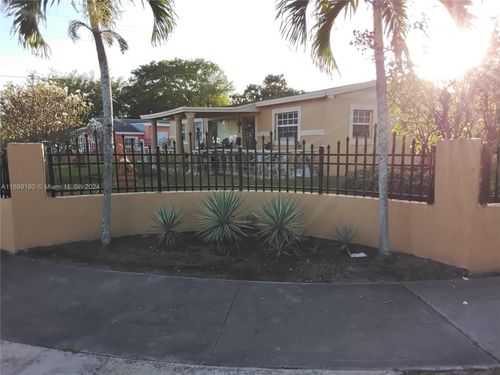 20620 Nw 34th Ave, Miami Gardens, FL, 33056-1204 | Card Image