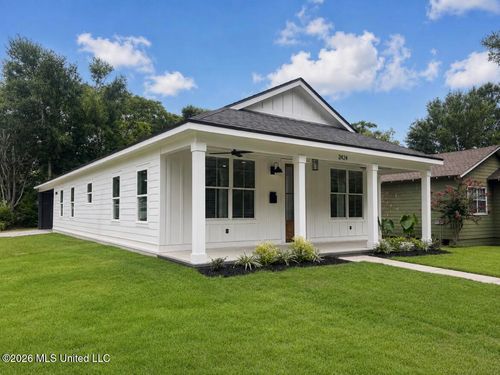 2424 Pine Ave, Gulfport, MS, 39501-5245 | Card Image