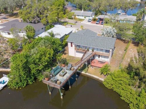5 Venetian Ct, TARPON SPRINGS, FL, 34689-3250 | Card Image
