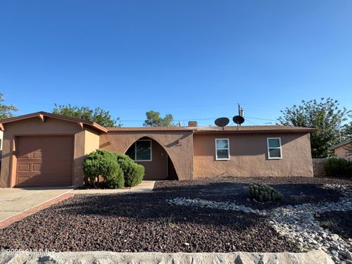 1824 Ash Ave Avenue, Las Cruces, NM, 88001 | Card Image