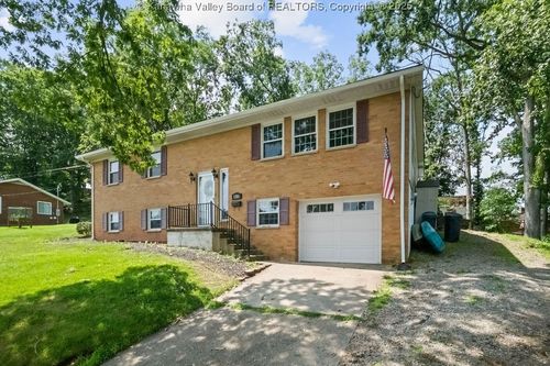 1206 Shady Way, South Charleston, WV, 25309-2420 | Card Image
